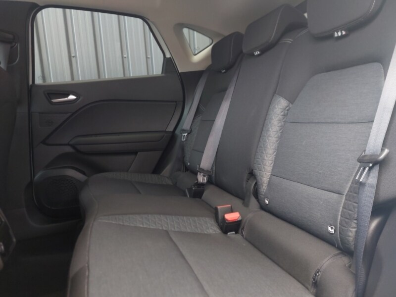 Used Renault Captur 2022 for sale - 76492858: Photo 6