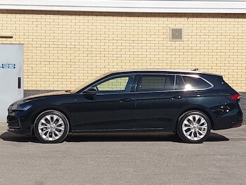 Used Skoda Superb 2024 for sale - 76745816: Photo