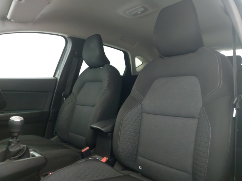 Used Renault Captur 2023 for sale - 77795480: Photo 12