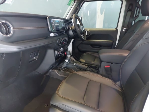 Used Jeep Wrangler 2025 for sale - 76293709: Photo 5