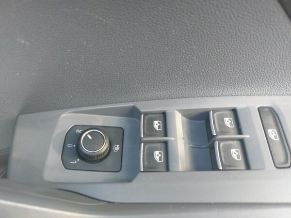 Used Volkswagen T-Cross 2020 for sale - 76212696: Photo 12