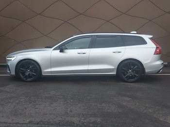 Used Volvo V60 2020 for sale - 77875513: Photo