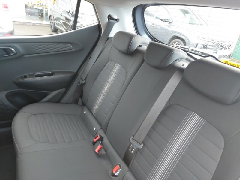 Used Hyundai i10 2023 for sale - 77209954: Photo 6