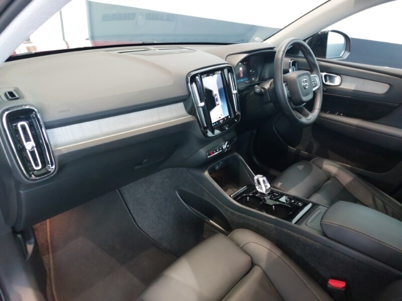 Used Volvo XC40 2024 for sale - 76365802: Photo 5