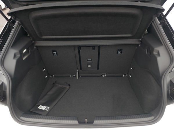Used Volkswagen ID.3 2025 for sale - 76310321: Photo 8