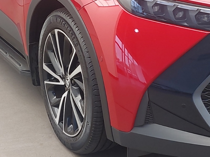 Used Toyota C-HR 2024 for sale - 76354020: Photo 9