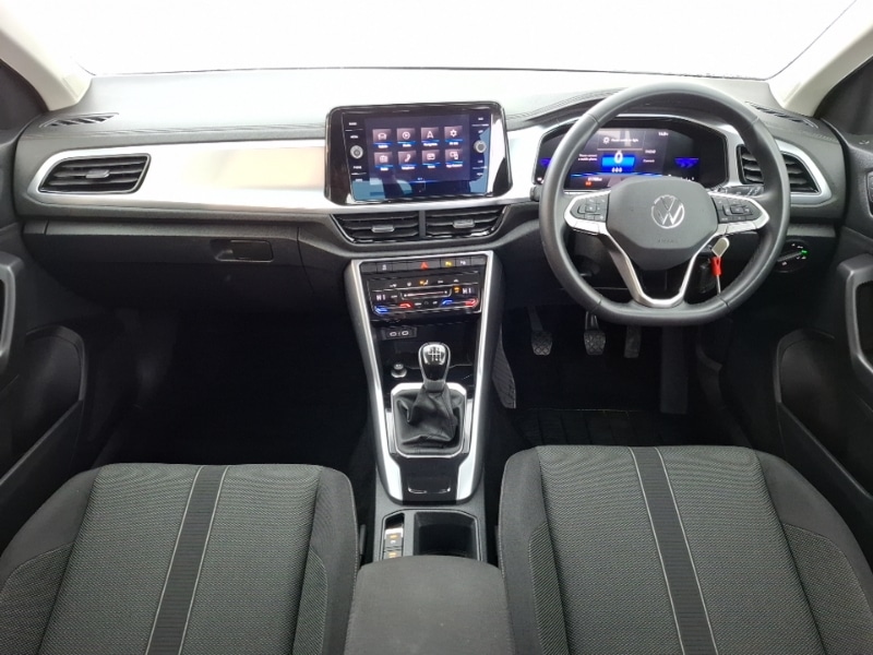 Used Volkswagen T-Roc 2023 for sale - 76407873: Photo 2