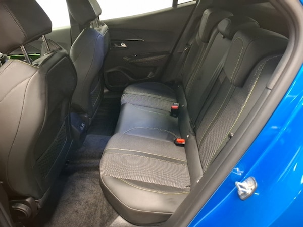 Used Peugeot 2008 2023 for sale - 76252077: Photo 6