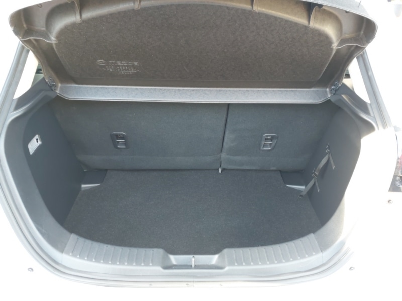 Used Mazda Mazda2 2023 for sale - 76906887: Photo 8