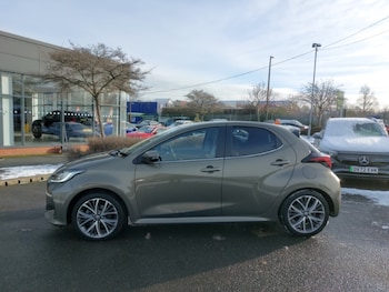 Used Toyota Yaris 2022 for sale - 77167168: Photo