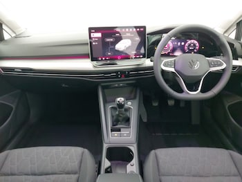 Used Volkswagen Golf 2024 for sale - 76952024: Photo