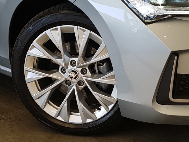 Used Skoda Superb 2024 for sale - 77752741: Photo 9