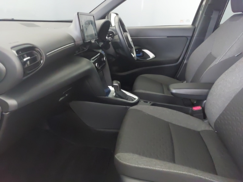 Used Toyota Yaris Cross 2022 for sale - 76860959: Photo 5