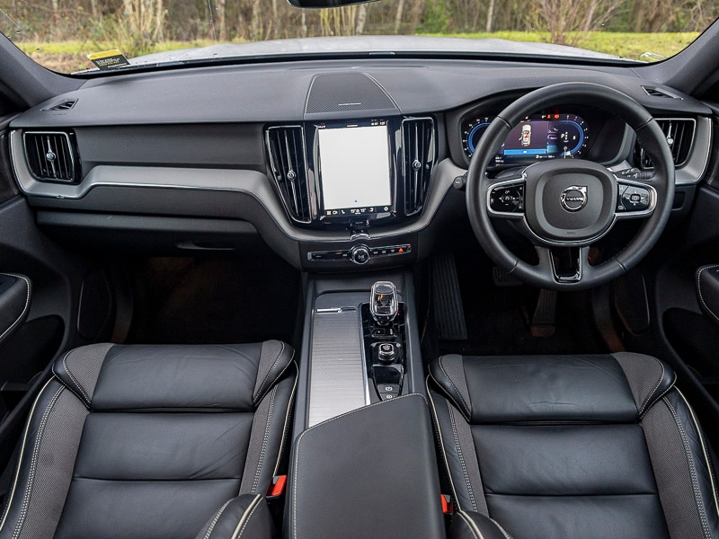 Used Volvo XC60 2024 for sale - 77677767: Photo 2