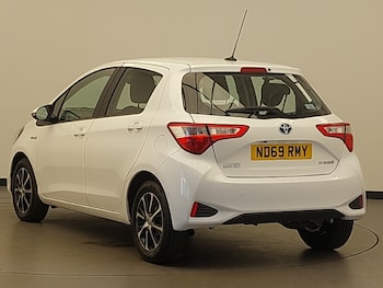 Used Toyota Yaris 2020 for sale - 75663267: Photo