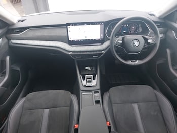 Used Skoda Octavia 2024 for sale - 76212978: Photo