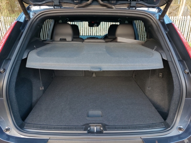 Used Volvo XC40 2022 for sale - 76837859: Photo 8