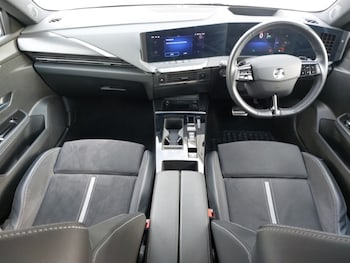 Used Vauxhall Astra 2023 for sale - 77838194: Photo