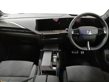 Used Vauxhall Astra 2025 for sale - 75492184: Photo