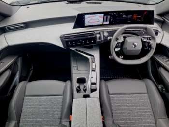 Used Peugeot 5008 2025 for sale - 75350140: Photo