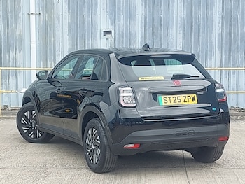 Used Fiat 600 2025 for sale - 76483632: Photo