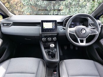 Used Renault Clio 2024 for sale - 77531650: Photo