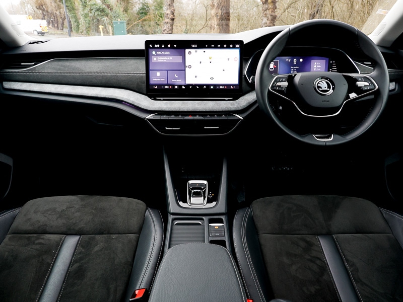 Used Skoda Octavia 2024 for sale - 77987195: Photo 2