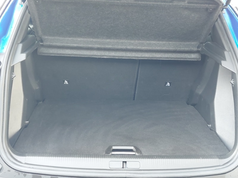 Used Peugeot 2008 2022 for sale - 76325268: Photo 8