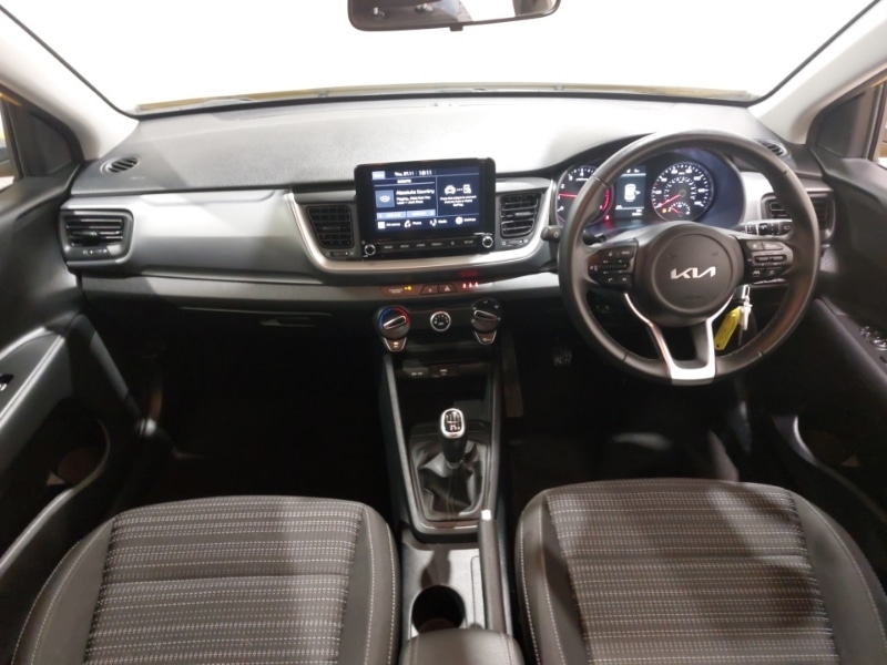 Used Kia Stonic 2022 for sale - 76726676: Photo 2