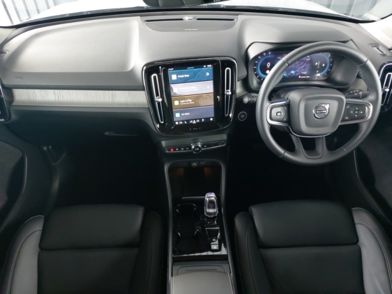 Used Volvo XC40 2024 for sale - 76456430: Photo 2