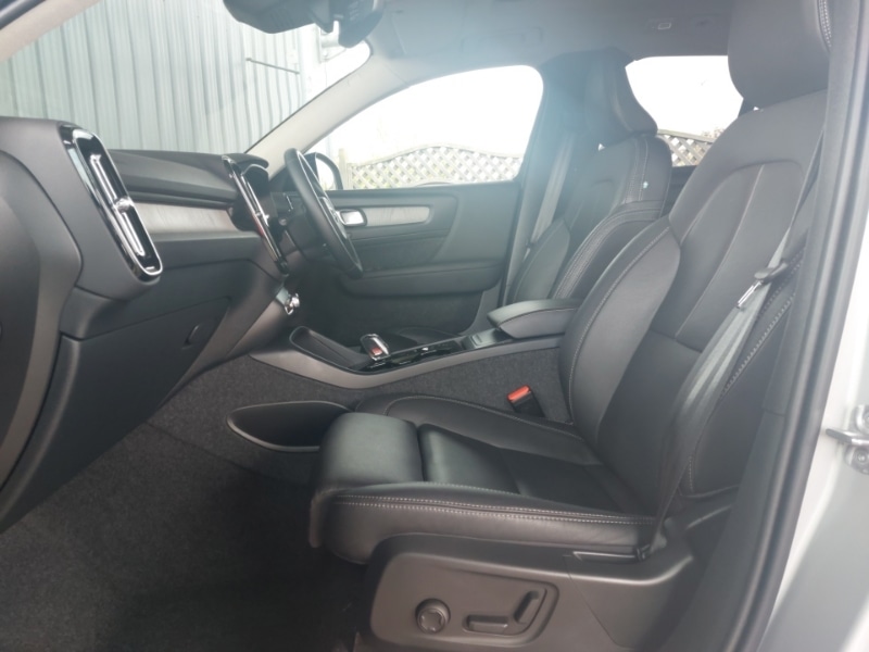 Used Volvo XC40 2024 for sale - 76456430: Photo 5