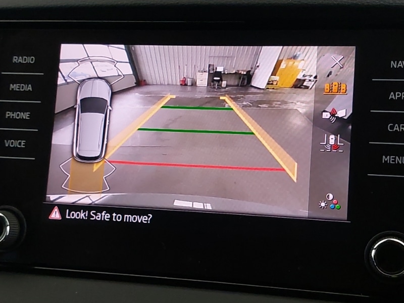 Used Skoda Karoq 2025 for sale - 76537531: Photo 10