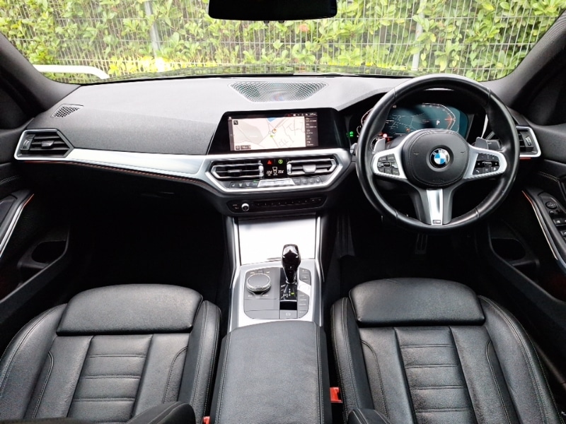 Used BMW 3 Series 2021 for sale - 76915895: Photo 2