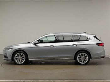 Used Skoda Superb 2024 for sale - 76854163: Photo