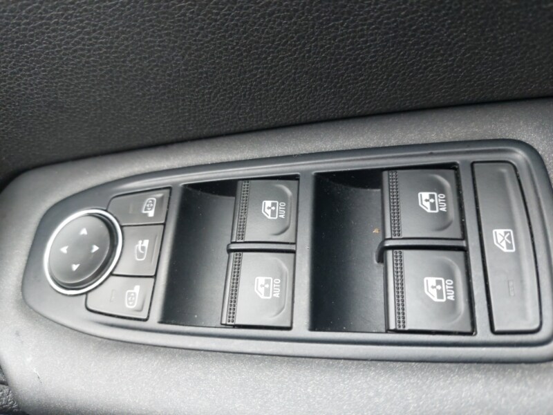 Used Renault Captur 2021 for sale - 76446343: Photo 12