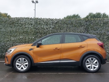 Used Renault Captur 2021 for sale - 76446343: Photo