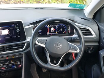 Used Volkswagen T-Roc 2023 for sale - 77410427: Photo