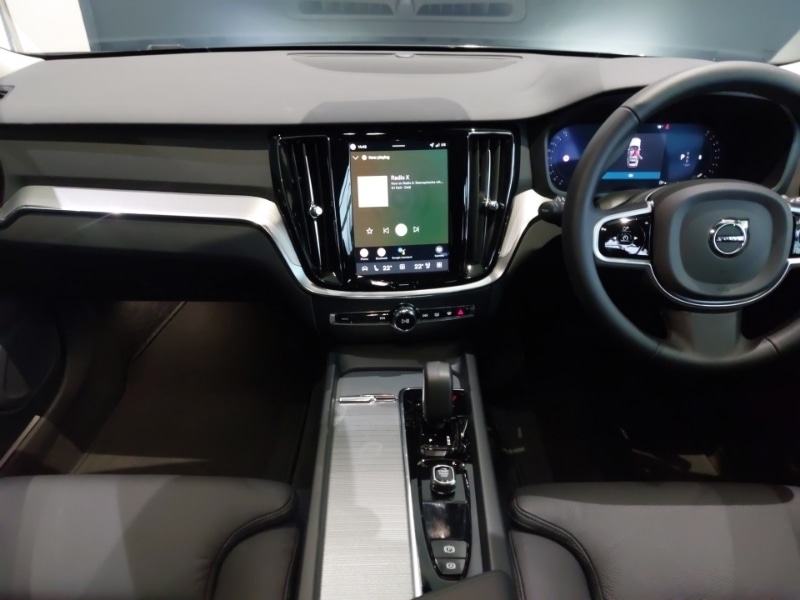 Used Volvo V60 2025 for sale - 77449432: Photo 2