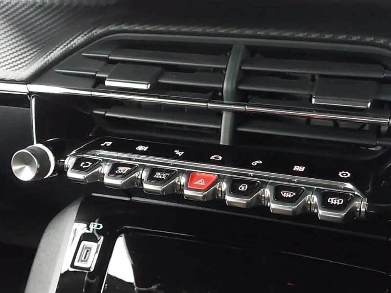 Used Peugeot 2008 2021 for sale - 77063079: Photo 11