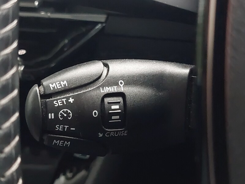 Used Peugeot 2008 2021 for sale - 77063079: Photo 12