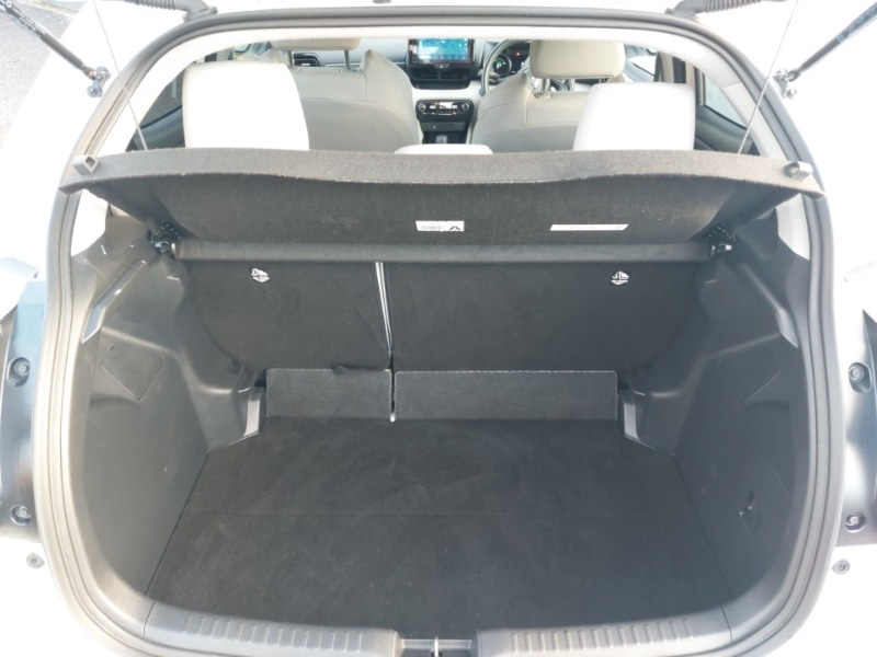 Used Toyota Yaris 2022 for sale - 77150668: Photo 8