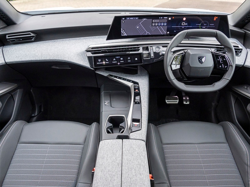 Used Peugeot 3008 2025 for sale - 76833485: Photo 2