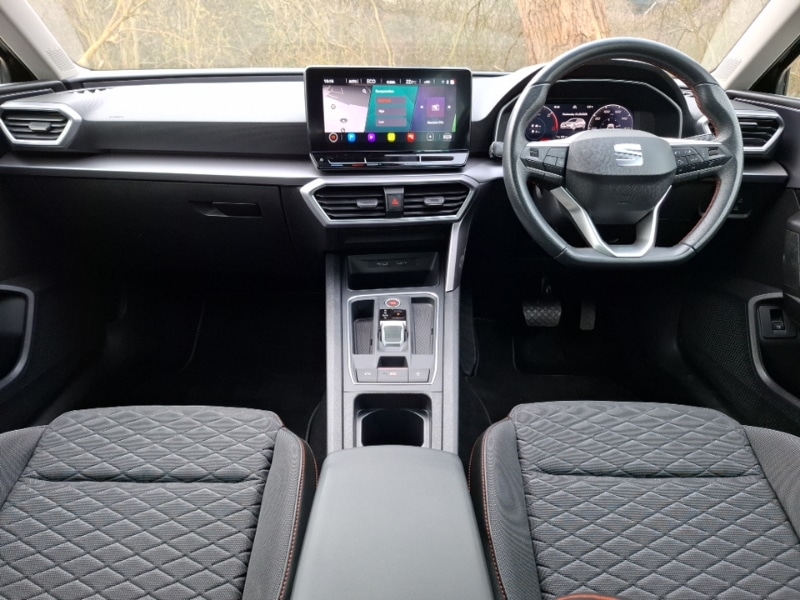 Used SEAT Leon 2024 for sale - 77752039: Photo 2