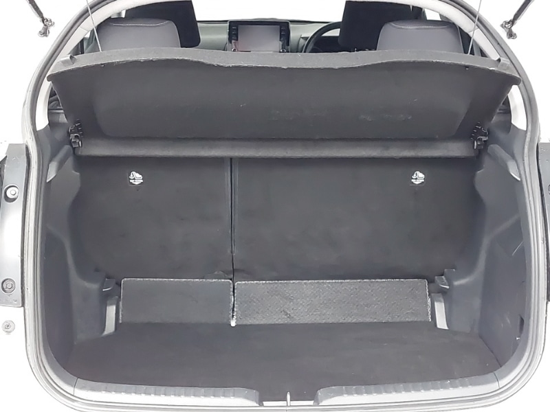 Used Toyota Yaris 2021 for sale - 76983783: Photo 8