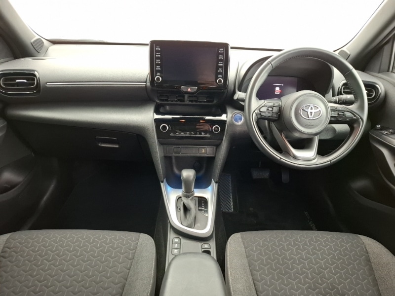 Used Toyota Yaris Cross 2023 for sale - 77874734: Photo 2