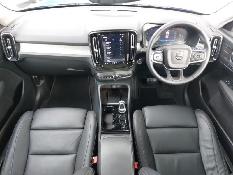 Used Volvo XC40 2024 for sale - 77923270: Photo 2