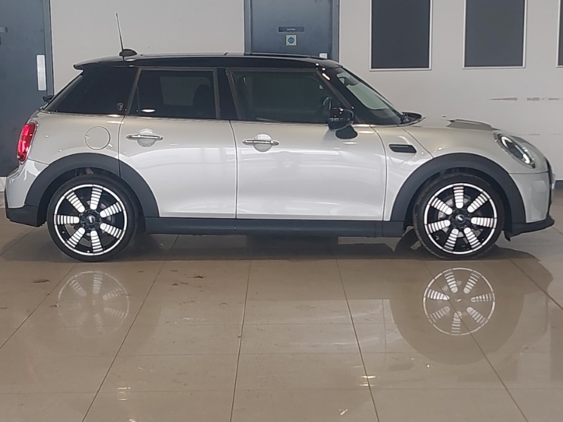 Used MINI Hatch 2022 for sale - 77253495: Photo 2