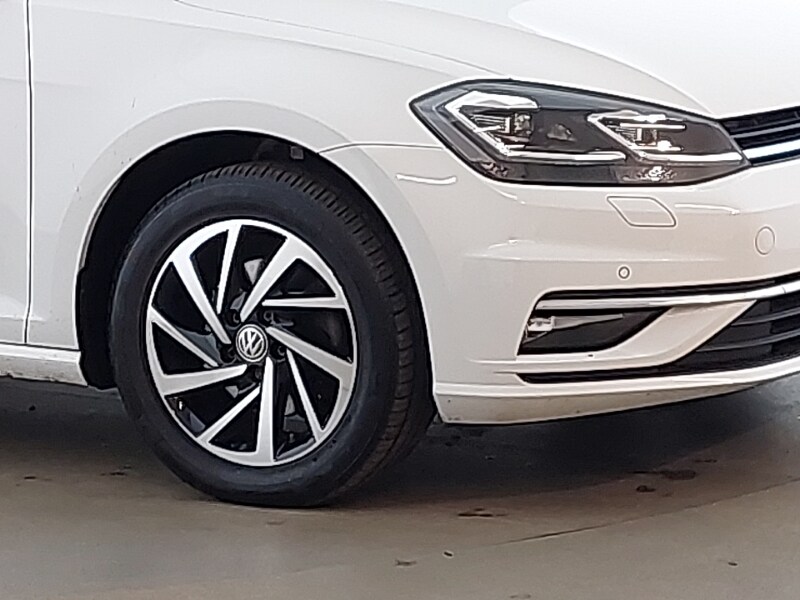 Used Volkswagen Golf 2020 for sale - 77875069: Photo 9