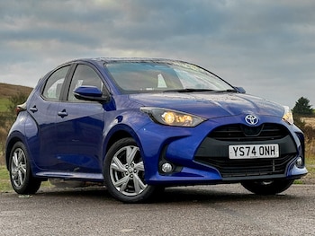 Used Toyota Yaris 2024 for sale - 77405815: Photo