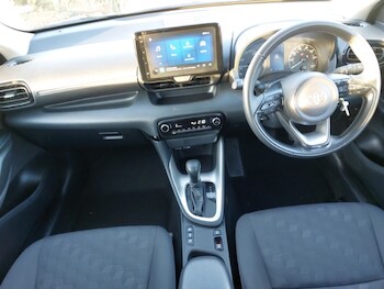 Used Toyota Yaris 2024 for sale - 77405815: Photo